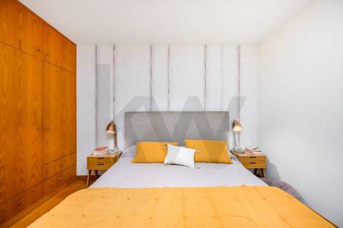 Apartamento T4 Triplex na Foz do Douro com Vista Mar e Terraços – 50m da Avenida Brasil