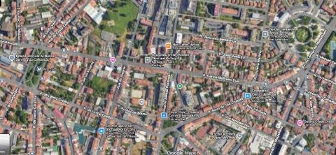 Apartamento T2 Mobilado com Garagem Dupla no Coração do Porto