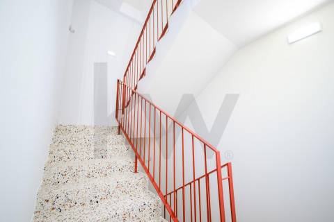 Apartamento T2 no Centro do Porto - frente ao Hospital Santo António