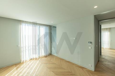 Apartamento T3 - Condomínio Privado Casal de Passos - Nevogilde - Foz do Douro - Porto 