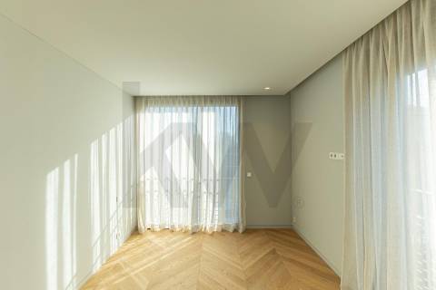Apartamento T3 - Condomínio Privado Casal de Passos - Nevogilde - Foz do Douro - Porto 