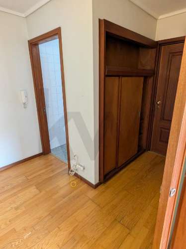 Apartamento T3 no Coração da Cidade – Oportunidade Única para Investidores ou Habitação Familiar