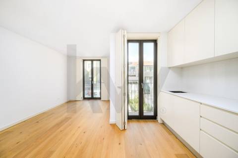 Apartamento T1+1 DUPLEX  em frente ao Hospital Santo António