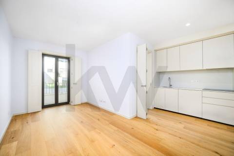 Apartamento T1+1 DUPLEX  em frente ao Hospital Santo António