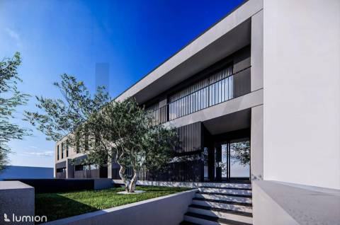 Moradia T3+1 em Construção em  Folgosa