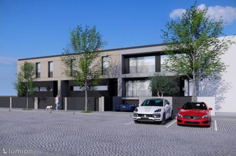 Moradia T3+1 em Construção em  Folgosa