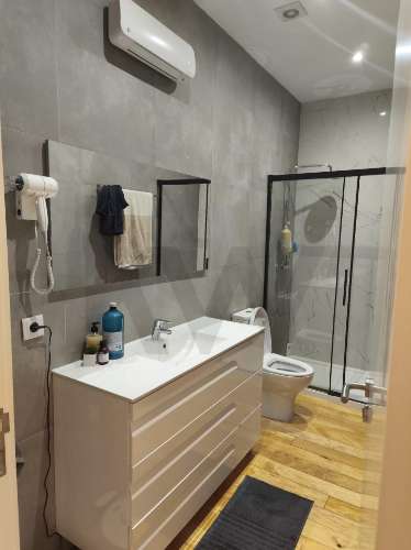 Moradia T4+1 com jardim junto à Areosa