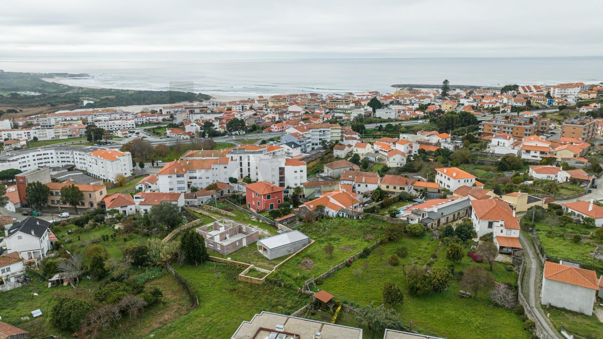 Moradia para restauro em Vila Praia de Âncora