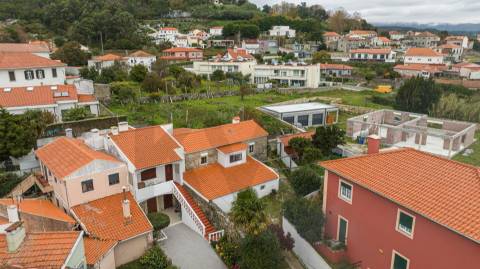 Moradia para restauro em Vila Praia de Âncora