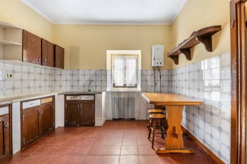 Moradia para restauro em Vila Praia de Âncora