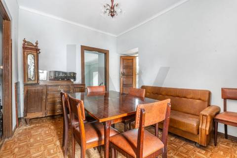 Moradia para restauro em Vila Praia de Âncora