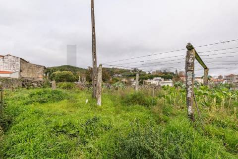 Moradia para restauro em Vila Praia de Âncora