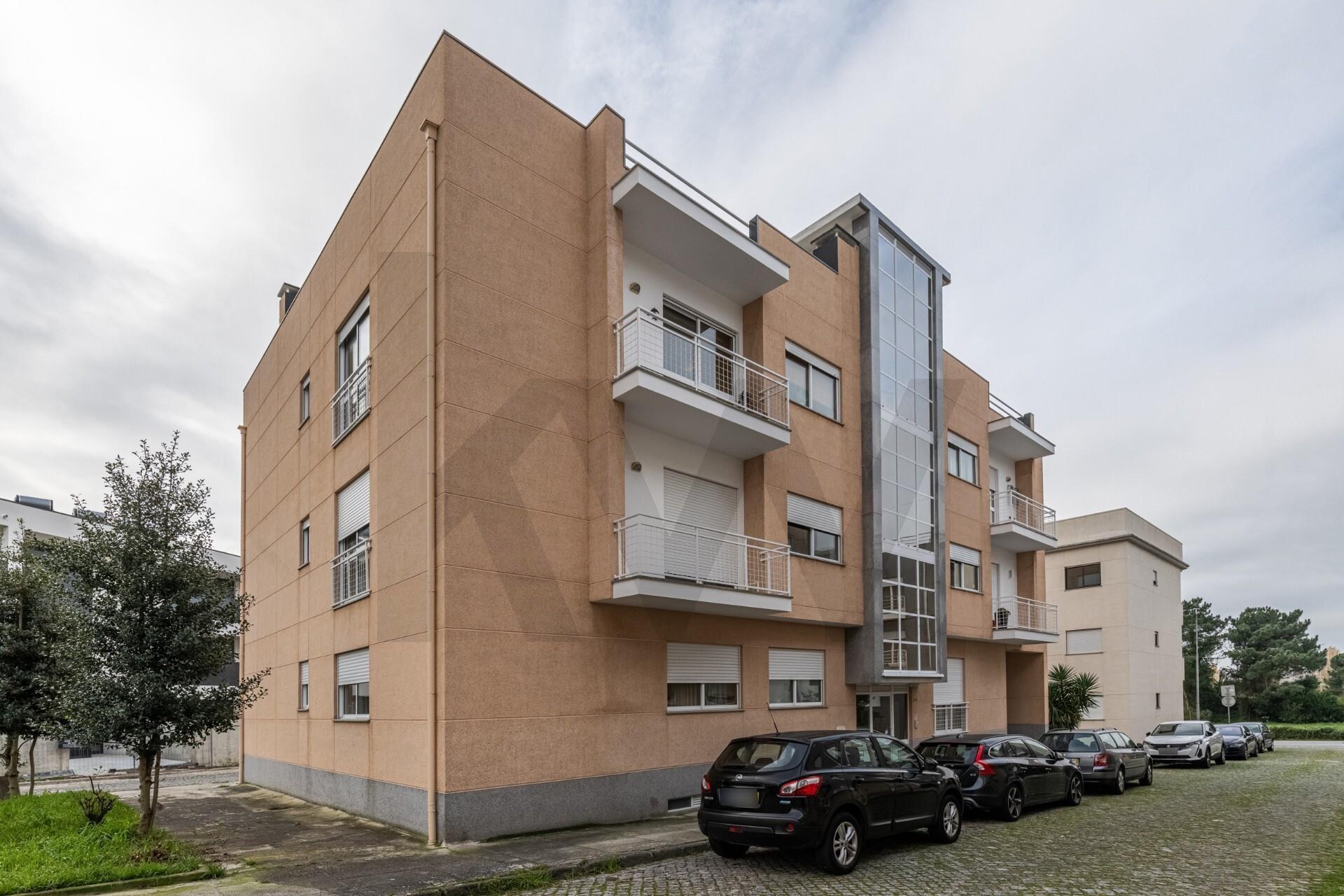 Apartamento T3 com terraço privativo em Viana do Castelo