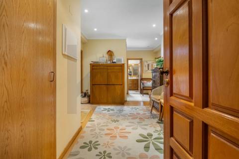 Apartamento T3 com terraço privativo em Viana do Castelo