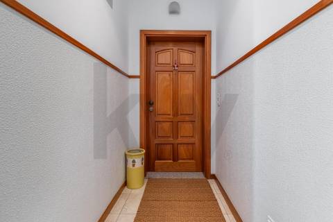 Apartamento T3 com terraço privativo em Viana do Castelo