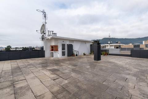 Apartamento T3 com terraço privativo em Viana do Castelo