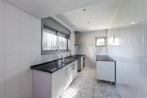 Moradia em Terreno de 1210 m2 - Arcozelo, Granja, Vila Nova de Gaia