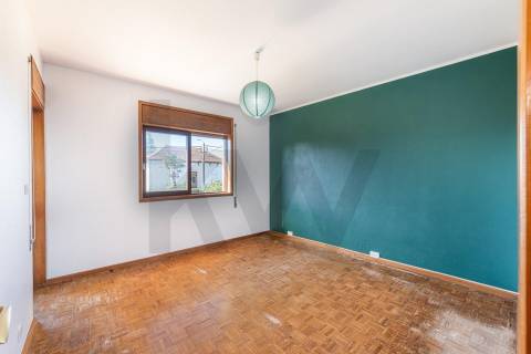 Moradia em Terreno de 1210 m2 - Arcozelo, Granja, Vila Nova de Gaia