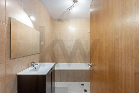 Moradia em Terreno de 1210 m2 - Arcozelo, Granja, Vila Nova de Gaia