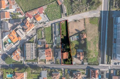 Moradia em Terreno de 1210 m2 - Arcozelo, Granja, Vila Nova de Gaia