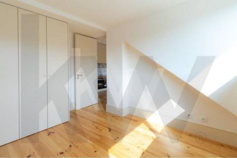 Apartamento T1 à Venda Novo | Último Andar | A 3 minutos da Praia de Matosinhos Sul e Metro