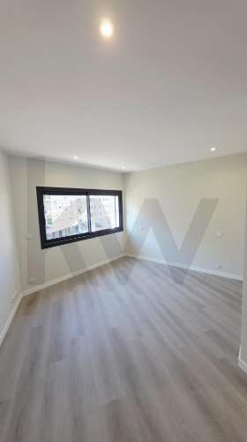 T2 Renovado com Terraço e  Mobilado em Paranhos | Junto ao Metro e Polo Universitário