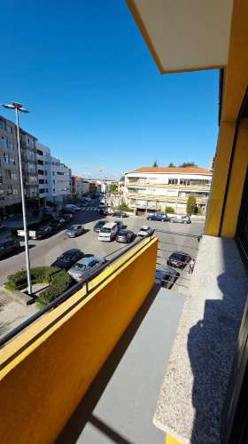 T2 Renovado e Mobilado em Paranhos | Junto ao Metro e Polo Universitário