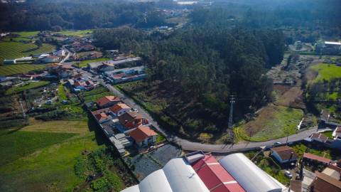 Terreno de 5.898m² em Rio Meão – Oportunidade para Construtores - PIP em aprovação