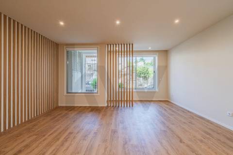 T1+1 Moderno com Acabamentos Premium e Layout Funcional