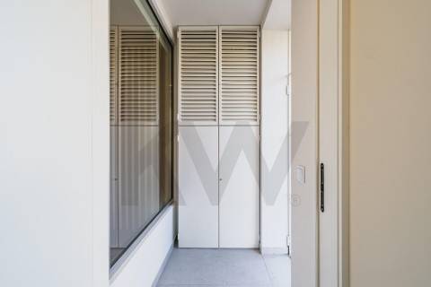 T1+1 Moderno com Acabamentos Premium e Layout Funcional