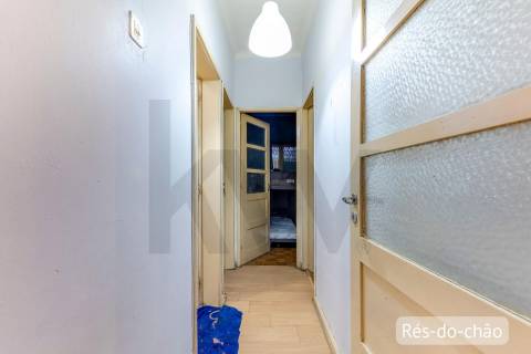 Moradia Bifamiliar com Elevado Potencial - Baguim do Monte – Gondomar