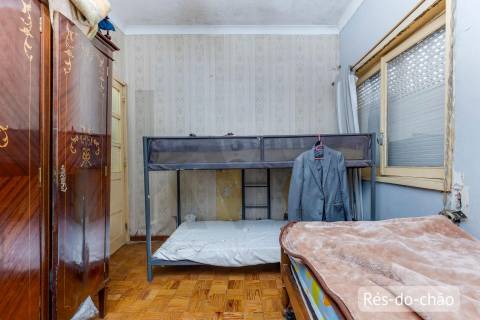 Moradia Bifamiliar com Elevado Potencial - Baguim do Monte – Gondomar