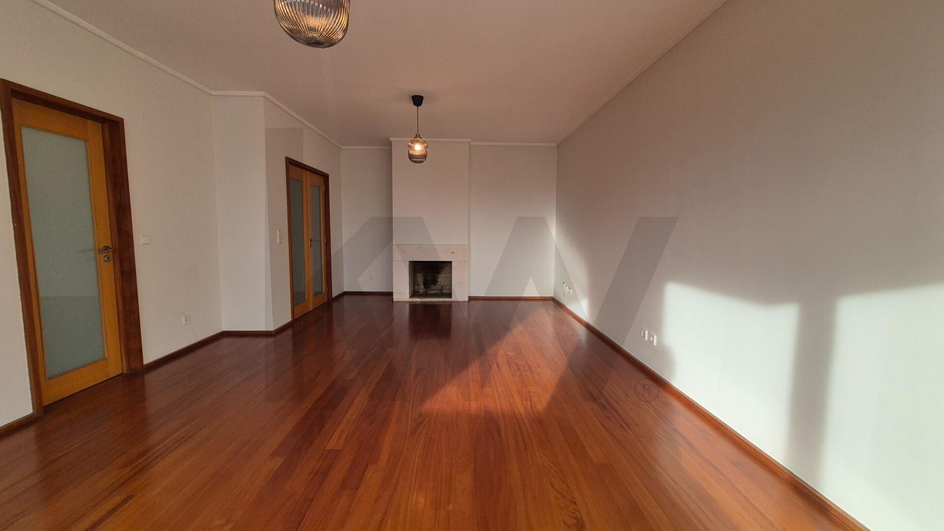 Arrendamento T2 Exclusivo em Edifício de Referência no Aviz