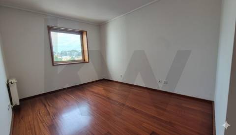 Arrendamento T2 Exclusivo em Edifício de Referência no Aviz