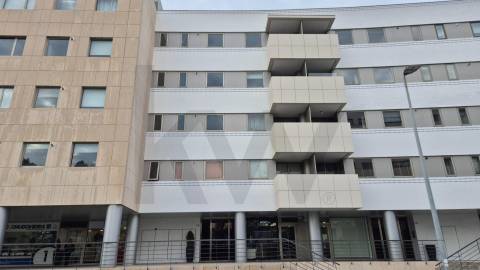 Arrendamento T2 Exclusivo em Edifício de Referência no Aviz