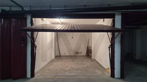 Exclusivo T3 em Mindelo mobilado: Vista Mar, Condomínio Fechado e Piscina