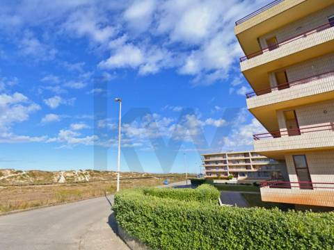 Apartamento T3 em frente à praia de Mindelo