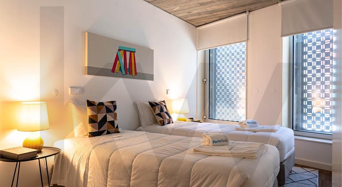 Prédio 7 apartamentos em Propriedade Horizontal Elevada Qualidade com Licença AL