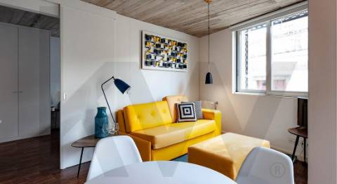 Prédio 7 apartamentos em Propriedade Horizontal Elevada Qualidade com Licença AL