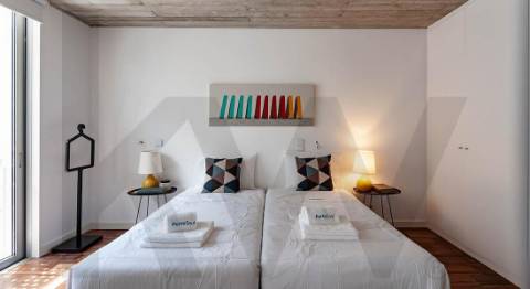 Prédio 7 apartamentos em Propriedade Horizontal Elevada Qualidade com Licença AL