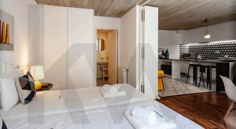 Prédio 7 apartamentos em Propriedade Horizontal Elevada Qualidade com Licença AL