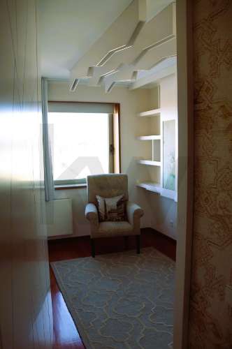 .Apartamento T3 de Prestígio com Vista Mar e Parque da Cidade | Aviz