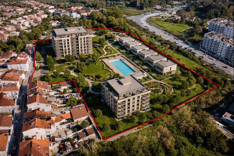 Terreno Urbano com 11.324,10 m2 para Investimento com PIP aprovado Ramalde, Porto 