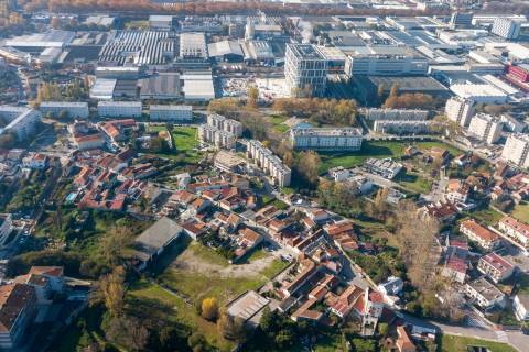 Terreno Urbano com 11.324,10 m2 para Investimento com PIP aprovado Ramalde, Porto 