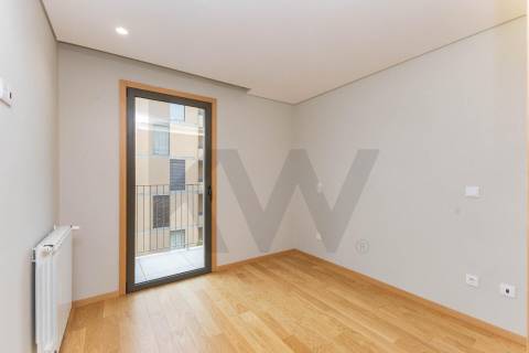 T1 Novo com Varanda, Garagem e Arrumo em Paranhos, Quinta do Covelo, Porto