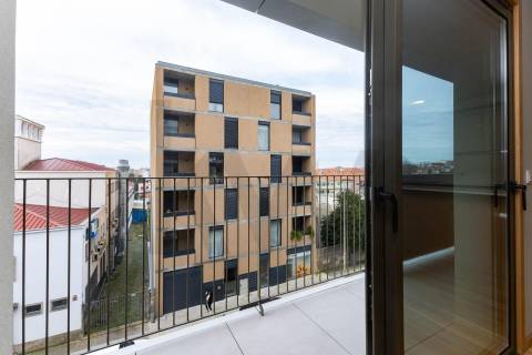 T1 Novo com Varanda, Garagem e Arrumo em Paranhos, Quinta do Covelo, Porto