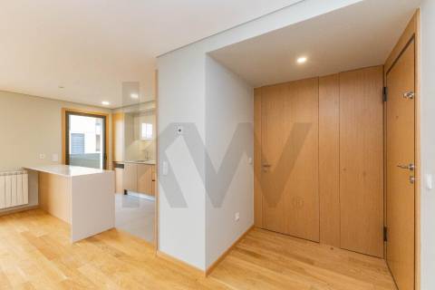 T1 Novo com Varanda, Garagem e Arrumo em Paranhos, Quinta do Covelo, Porto