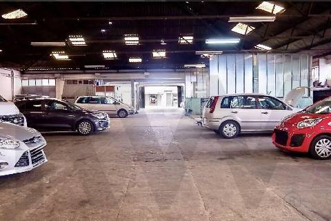 Garagem – Rua do Carvalhido, Porto