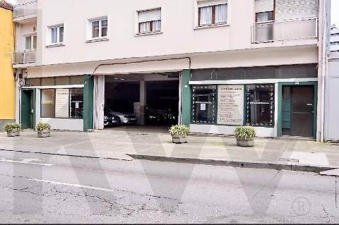 Garagem – Rua do Carvalhido, Porto