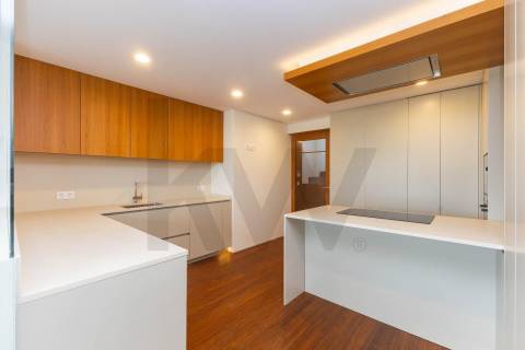 Apartamento de luxo no Centro da Trofa  - 